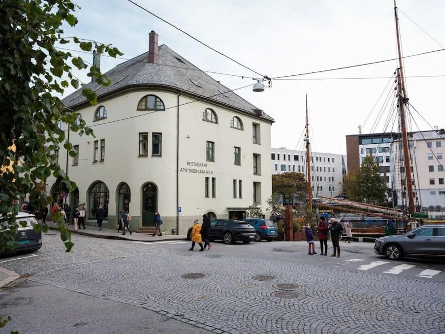 In The Heart Of Brosundet! Fully Equipped 3 Bed Room Ap Ålesund Extérieur photo